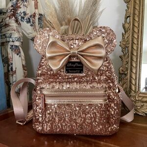 NWOT Disney Loungefly Minnie Mouse Rose Gold Sequin Mini Backpack